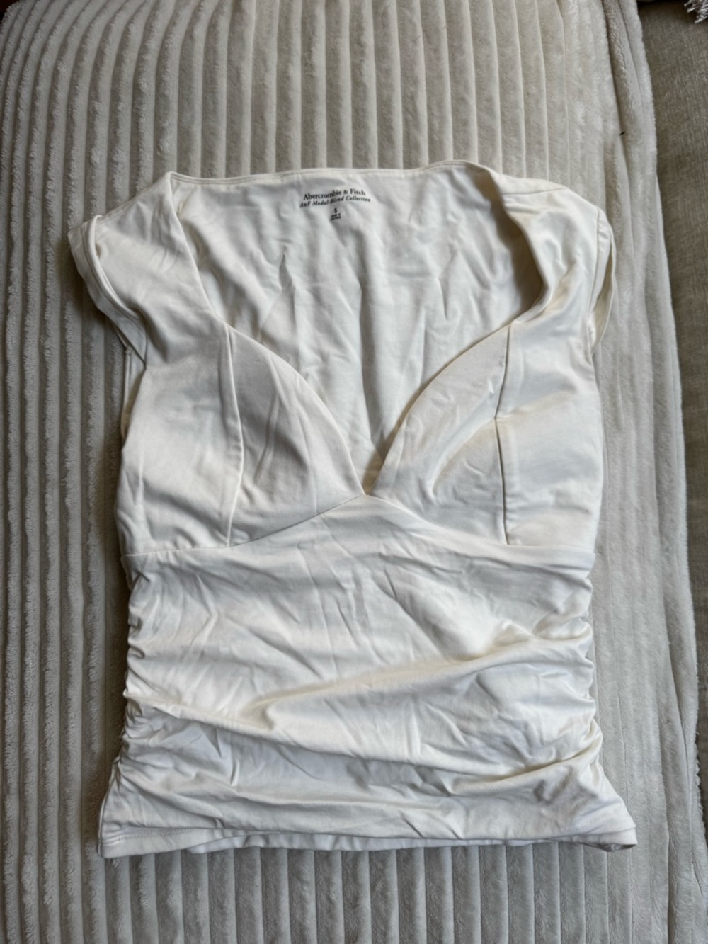 Abercrombie & Fitch White bra free Modal-Blend V-Neck Tee